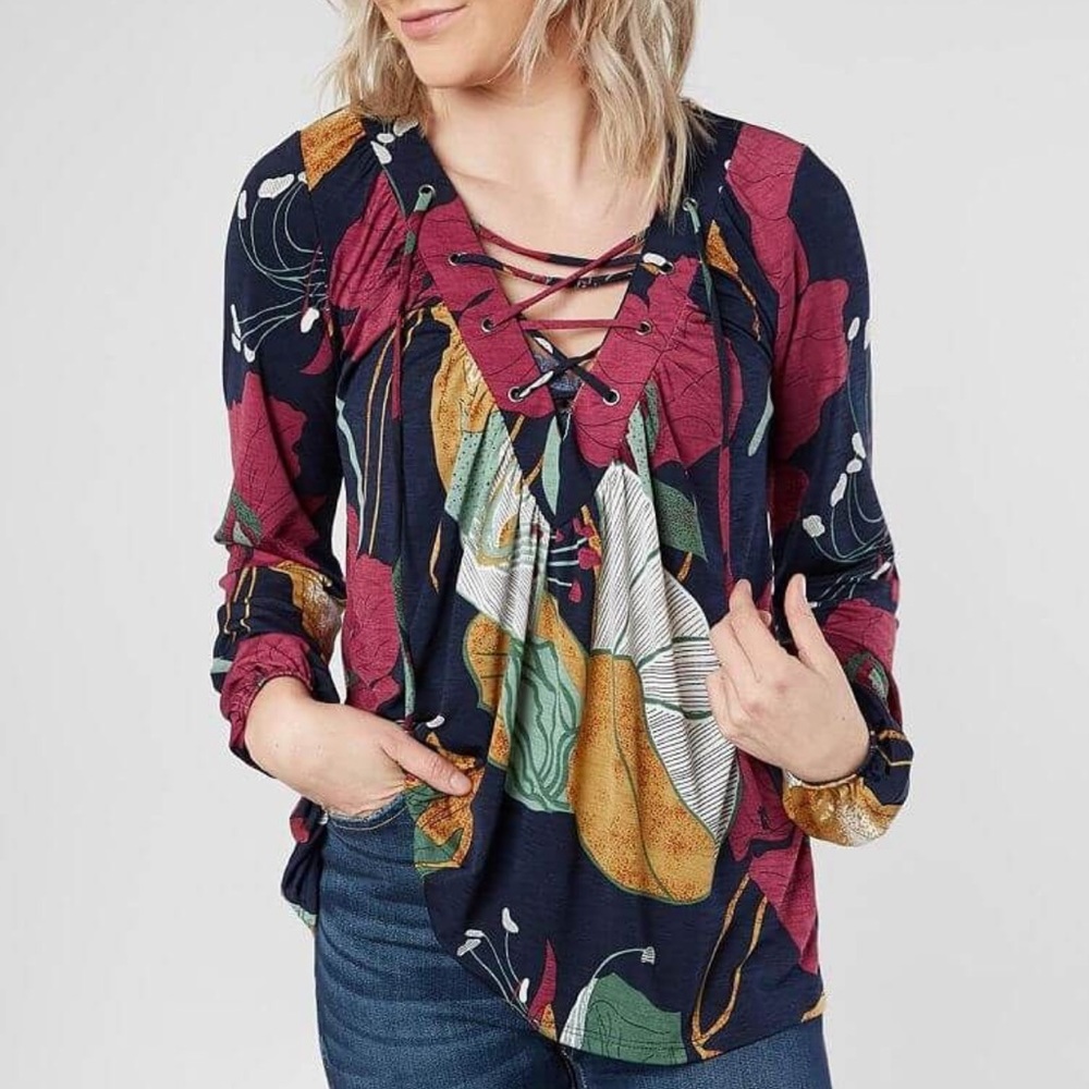 Daytrip Floral Flirty Lace-up Top